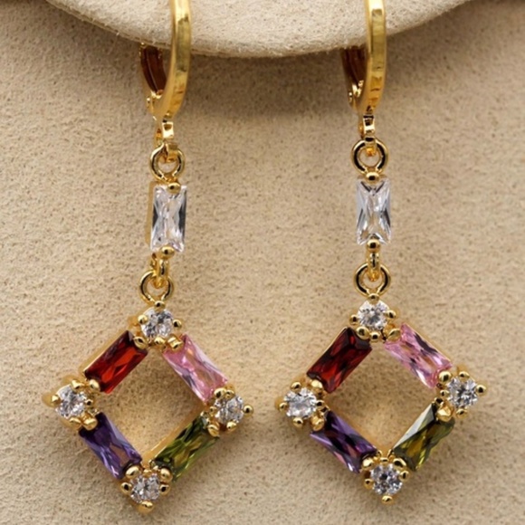 Jewelry - 🌻3 for $40✨18k gold plated dangle earrings NWT